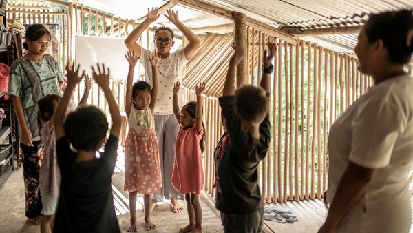 Durch Bildung Perspektiven schaffen. Viele Familien können sich aufgrund sozioökonomischer und geografischer Faktoren die Bildung ihrer Kinder nicht leisten. Bildrechte: Mission21, Fotografin: Rosa Panggabean 