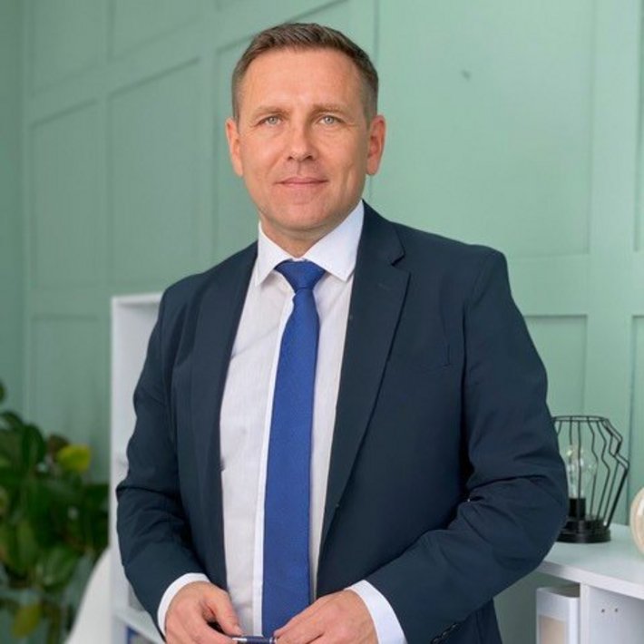 Finanzberatung bei Sergij Titarcuk Finanzberatung bei Sergij Titarcuk