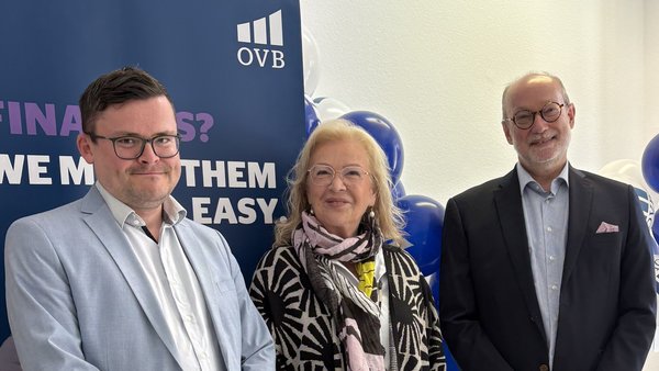 Ein besonderer Anlass, ein gemeinsames Ziel: Denis Martin, Dr. Dorothea Hobeck und Rainer Wünsche (v.l.n.r.)