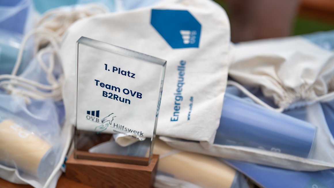 Premiere 2026: Unser neuer OVB B2Run Wanderpokal Premiere 2026: Unser neuer OVB B2Run Wanderpokal