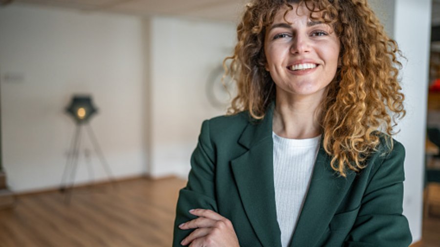 OVB Mitarbeiterin im Presseservice