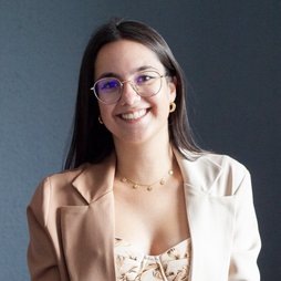 Portraitbild Kalatha Portraitbild Kalatha