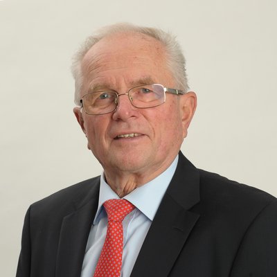 Berater Heinz Kasper als Portrait