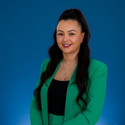 Beraterin Portrait Dzana Demir