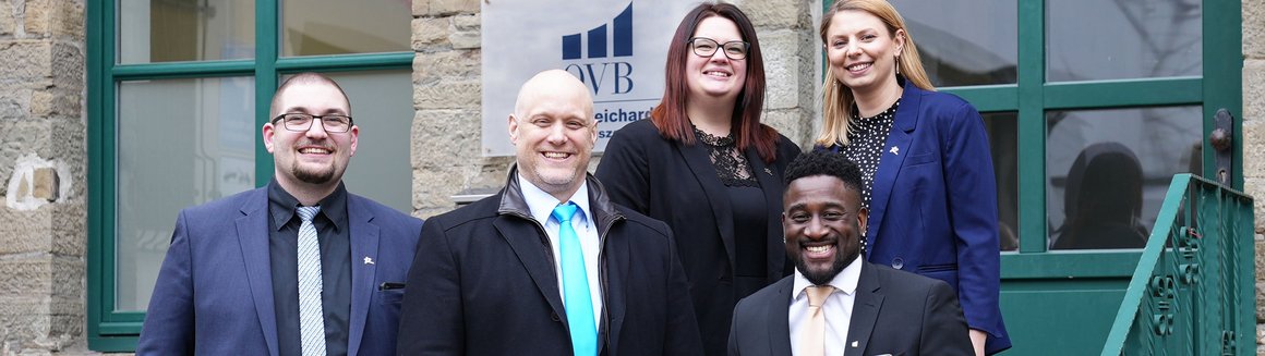 Team von Alex Reichardt posiert